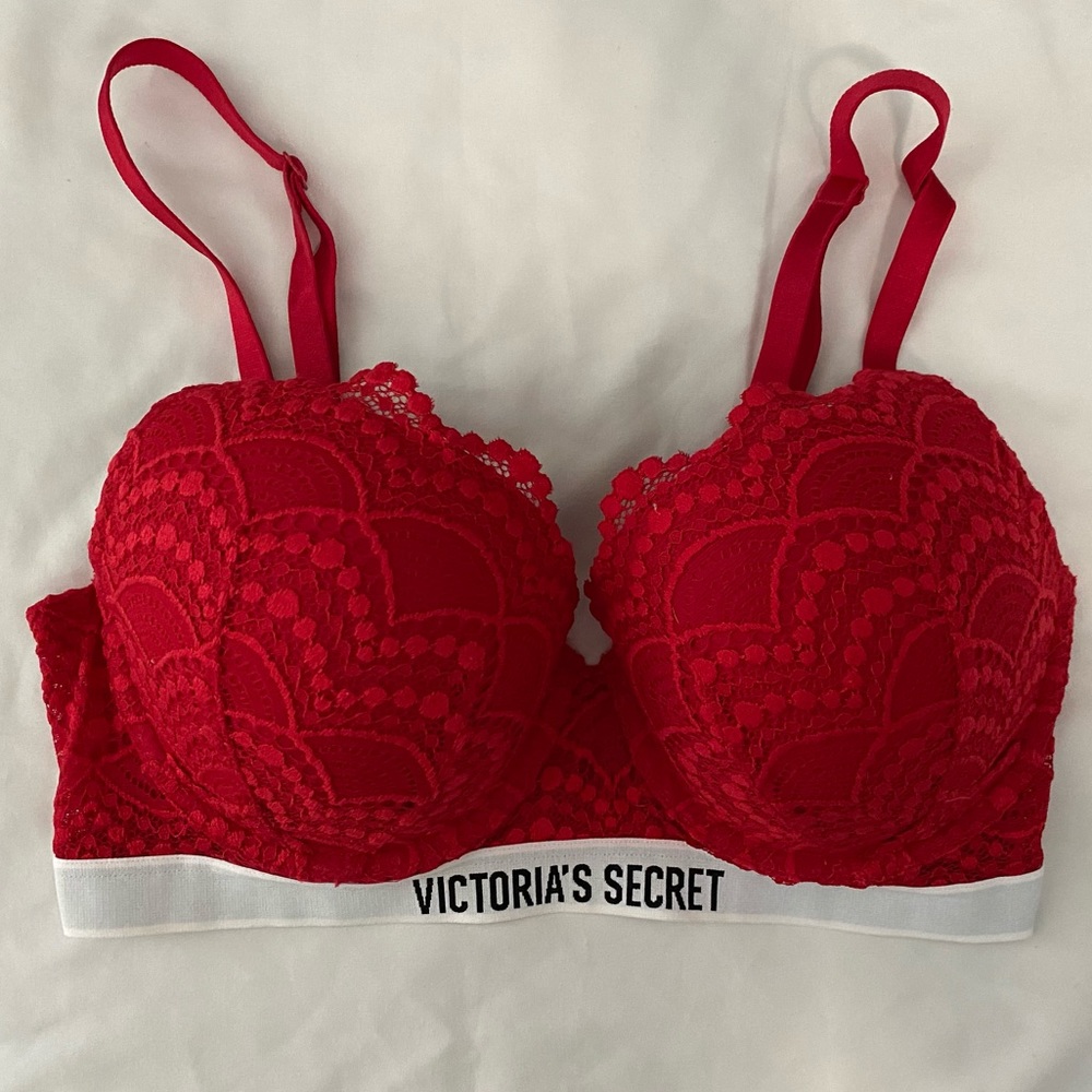 Victoria’s Secret t-shirt push-up bra 34D